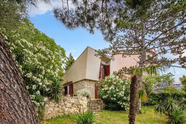 Exterior - Lovely Holiday Home By The Sea, Selce, Croatia (Selce)
