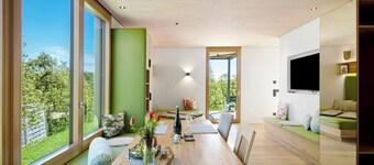 Chalet 'Bodensee Oberschwaben' with Private Terrace, Private Garden and Wi-Fi