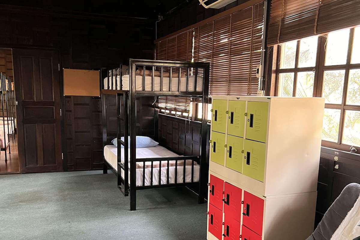 Dormitorio compartido básico, 2 habitaciones | Exterior