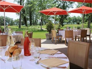 Restauration en plein air