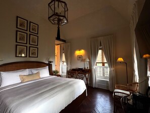 Premium bedding, minibar, in-room safe, desk - Sela  (Hang Dong)