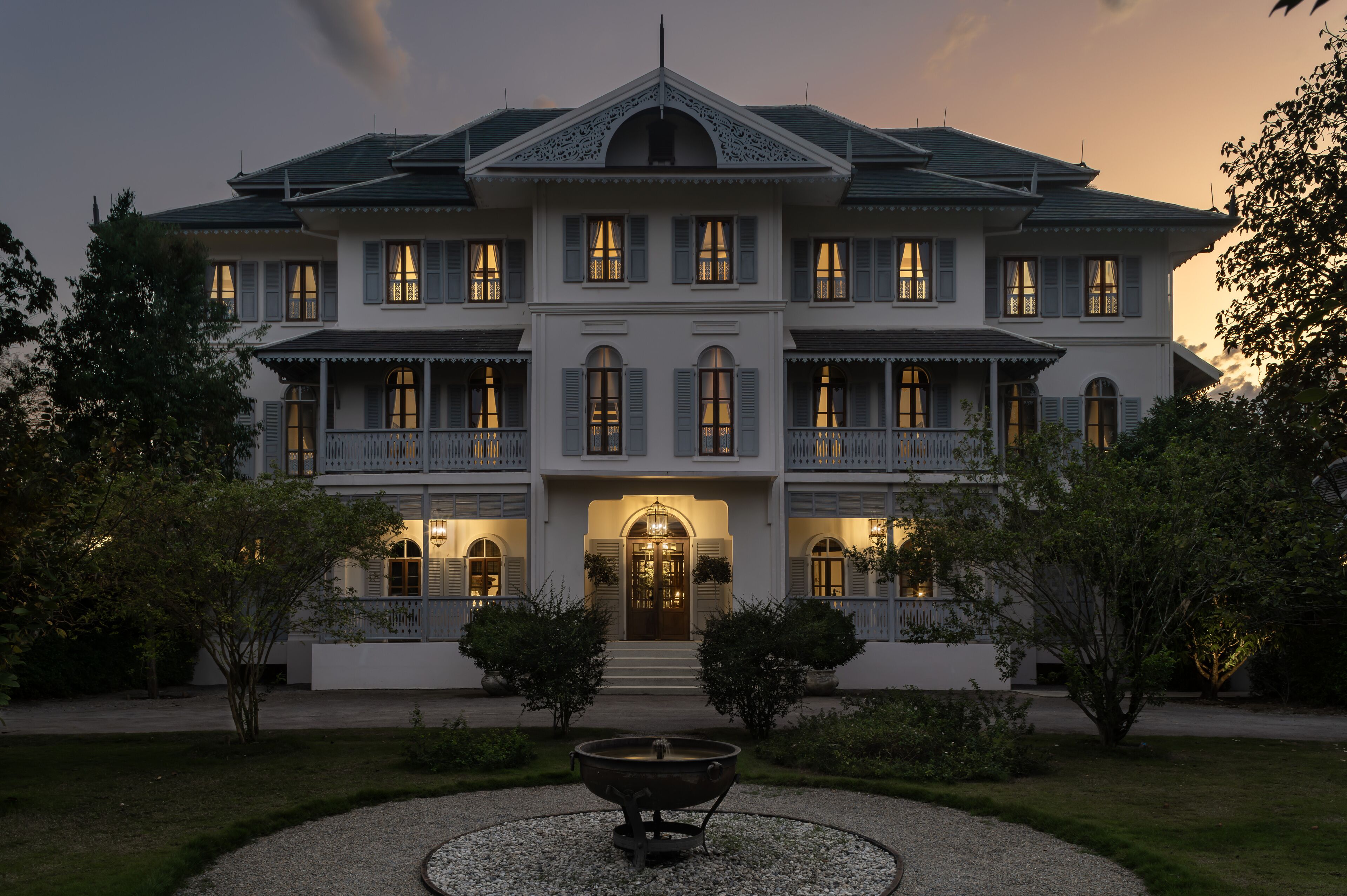 Mặt tiền nơi lưu trú