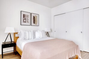 1 chambre, fer et planche Ă repasser, Wi-Fi, literie fournie