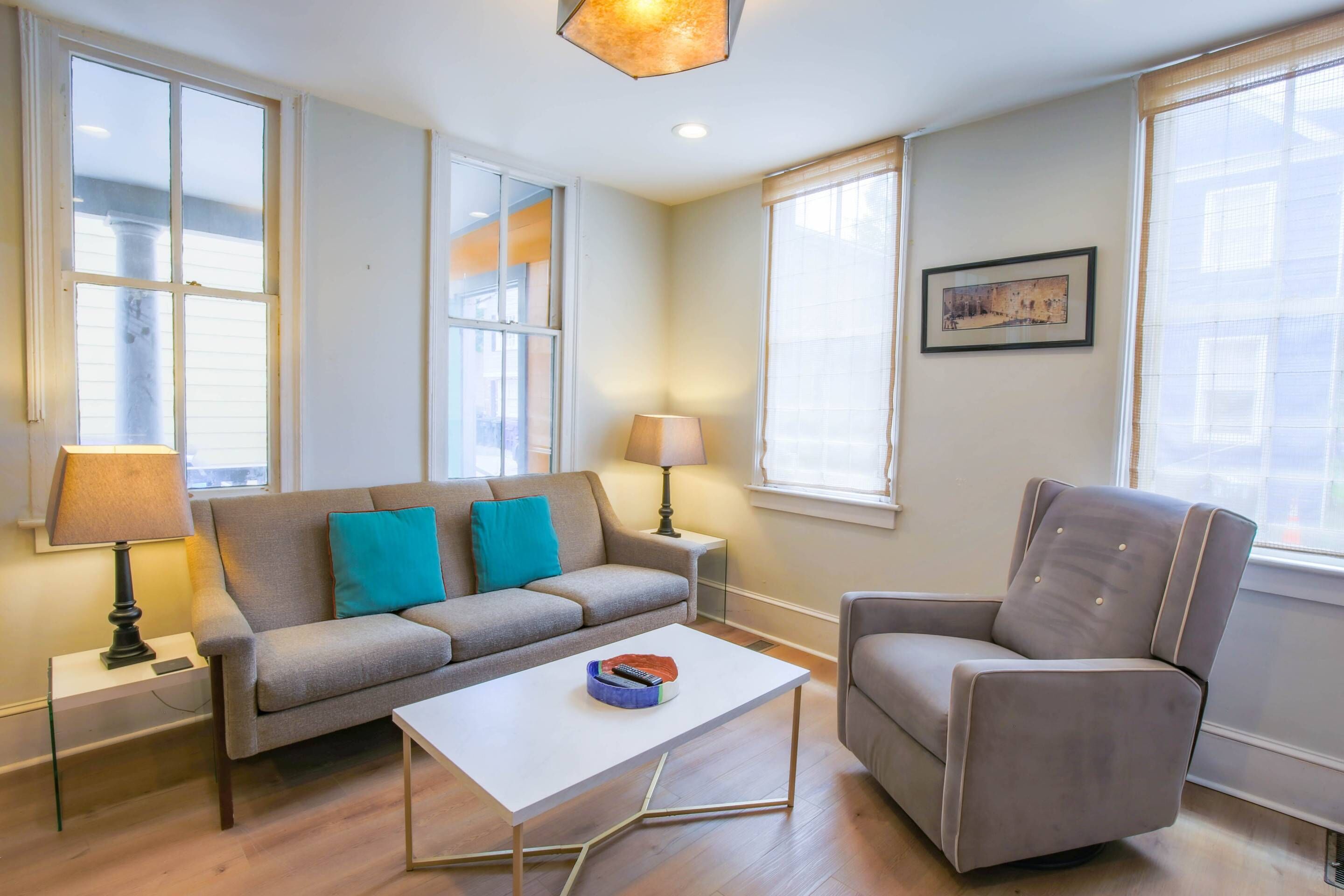 Walk To Upper King!  Renovated Kitchen, Double Piazzas.  Original Charleston Home Experience. - Charleston, SC