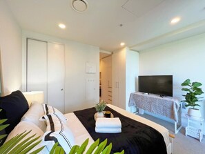 Iron/ironing board, free WiFi - 1-Bedroom Lovely Nest in CBD (Auckland)