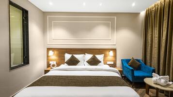 Minibar, iron/ironing board, free WiFi, bed sheets