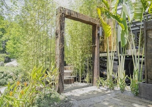 Exterior - Deer Chaser Hotel (Yuchi)