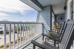 Uklassifisert bilde, 4 av 48, knapp