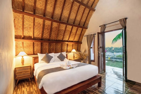 Deluxe Double Room, 1 Bedroom, Non Smoking, Garden View | Free WiFi, bed sheets