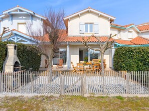 Outdoor dining - Stunning  villa for 7 people with WIFI, TV and terrace (Mimizan)