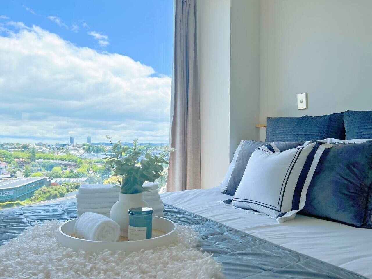 Iron/ironing board, WiFi (free), bed sheets