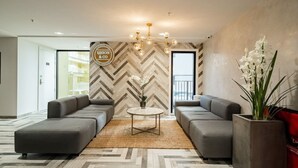 Unclassified image, 5 of 24, button - Well-Priced CBD Studio with Lovely Outlook (Auckland)