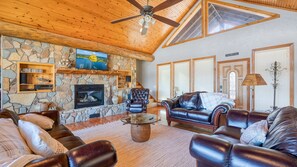 Smart TV, fireplace, DVD player, table football - Lakefront Lodge / Cabin / Retreat - Huge Niangua Frontage w/ Beach (Roach)