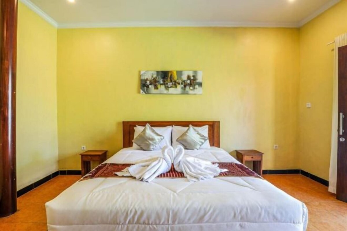 Soundproofing, WiFi (free), bed sheets