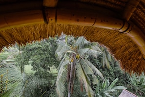 Bamboo Birdsnest Level 1 Sleeping Pod | Individually decorated, individually furnished, free WiFi, bed sheets - Firefly Eco Lodge (Ubud)