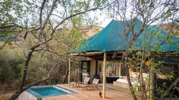 Admiralty Couple Tent | Terrace/patio