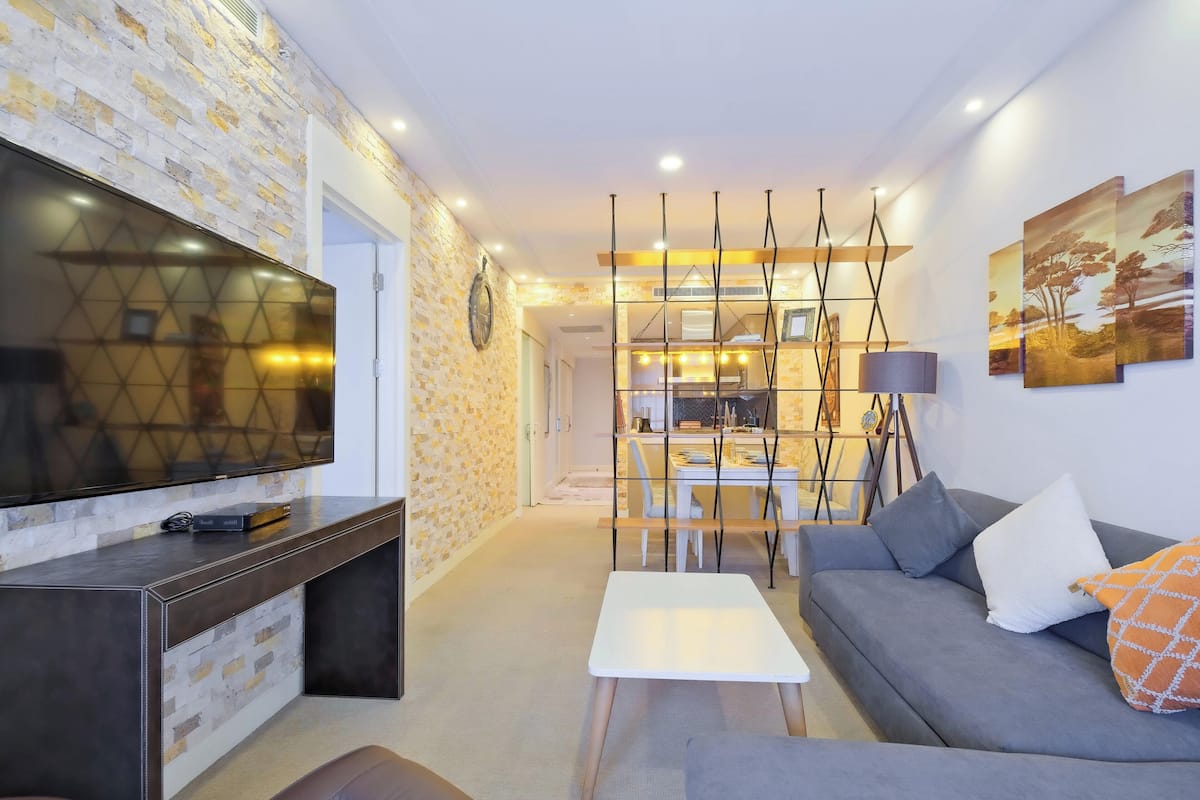 Deluxe Apartment