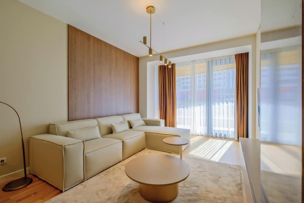 Deluxe Apartment, 1 Bedroom | 2 bedrooms, premium bedding, in-room safe, soundproofing