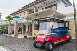 Front of property - TwoSpaces Living at Panorama Villas Batu (Batu)