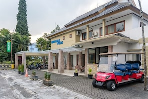 Front of property - Mono Coliving Panorama, Batu (Batu)