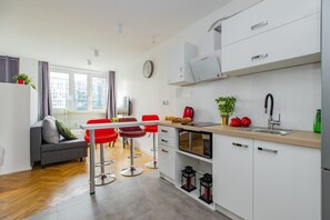 Suite estudio Confort | Tabla de planchar con plancha, wifi gratis, ropa de cama