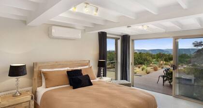 Donlen Cottage Wentworth Falls 180 Degree Views