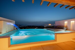 Private pool - Utopia Suites by Anna Platanou - Adults only (Paros)