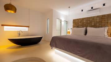Minibar, in-room safe, desk, soundproofing