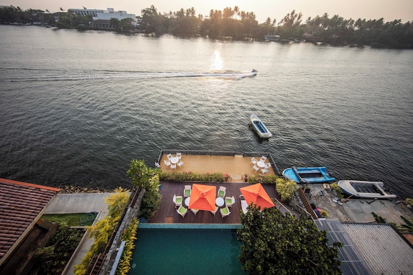 Deluxe Double Room | Lake view