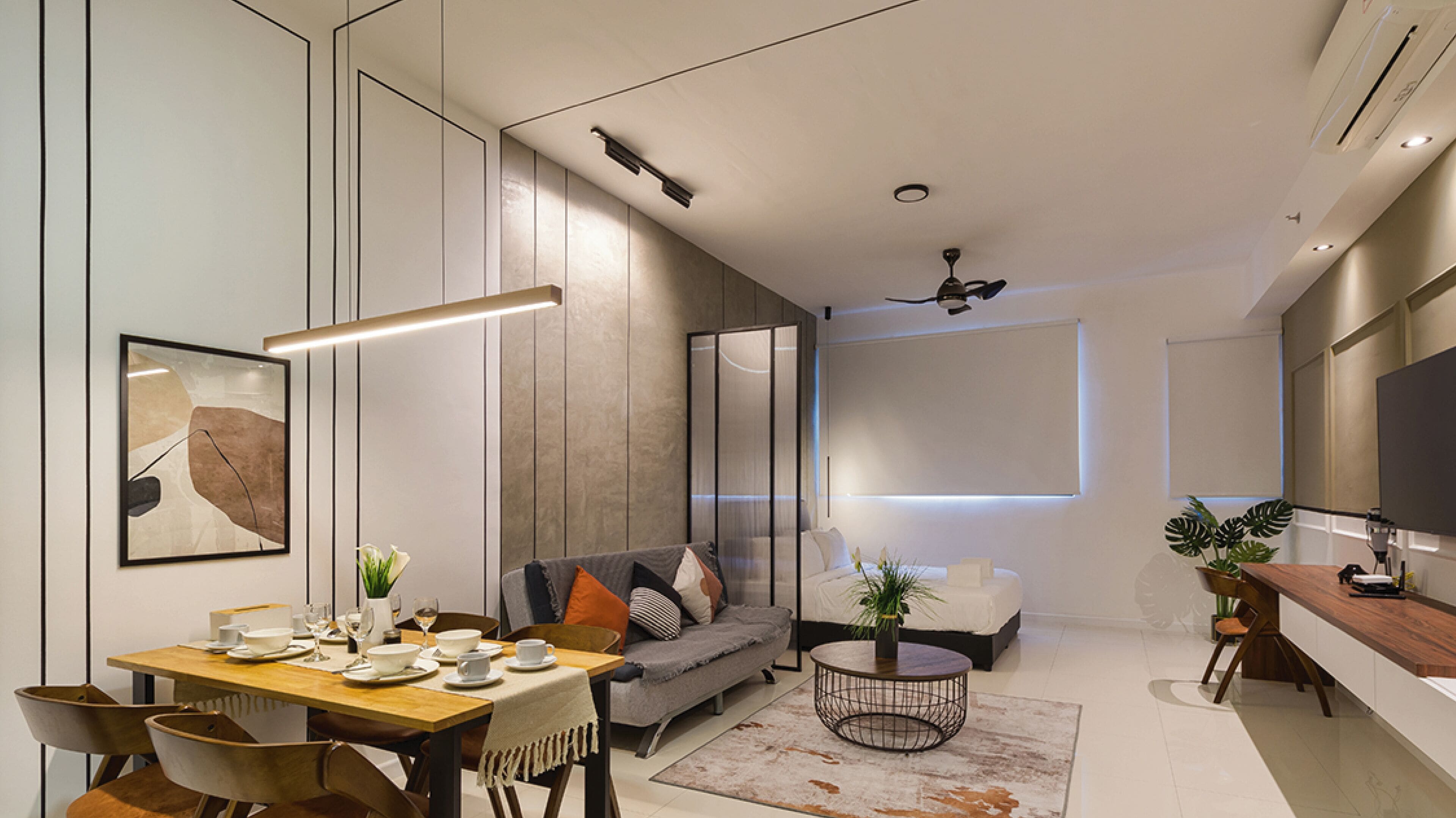 Premium Studio | Living area | 40-inch Smart TV with cable channels, TV, Netflix