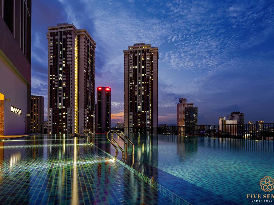 Kolam renang terbuka