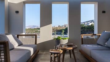 Deluxe Villa with Hot Tub | Terraço/pátio