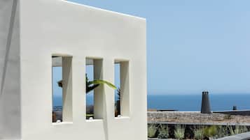 Deluxe Villa with Hot Tub | Vista para praia/oceano