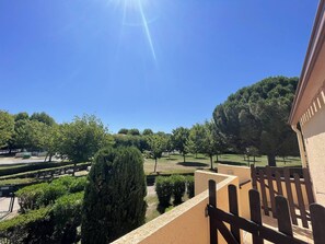 Property grounds - Cozy Studio for 2 in Quiet Area with Pool, Tennis, Near Beach – St. Cyprien (Saint-Cyprien)