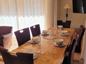 Dining - Bright central apartment with parking and balcony (Les Gets)