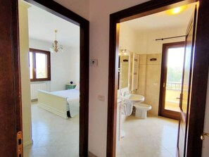 2 Schlafzimmer, Bügeleisen/Bügelbrett, Reisekinderbett, kostenloses WLAN
