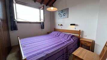 2 bedrooms