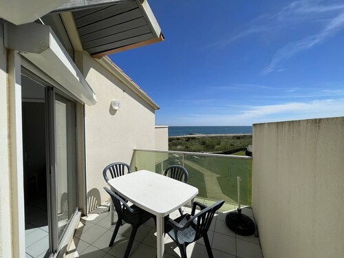 T3 Mezzanine, 6 pax, Pool, Beach, Parking, Pets OK