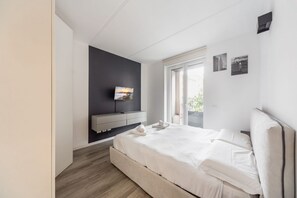 1 bedroom, iron/ironing board, Internet, bed sheets