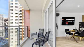 Deluxe Apartment | Terrace/patio