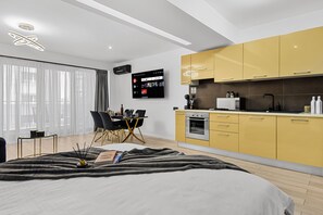 Deluxe Apartment | 1 bedroom, free WiFi - InCity Charming Studio (Bucharest)