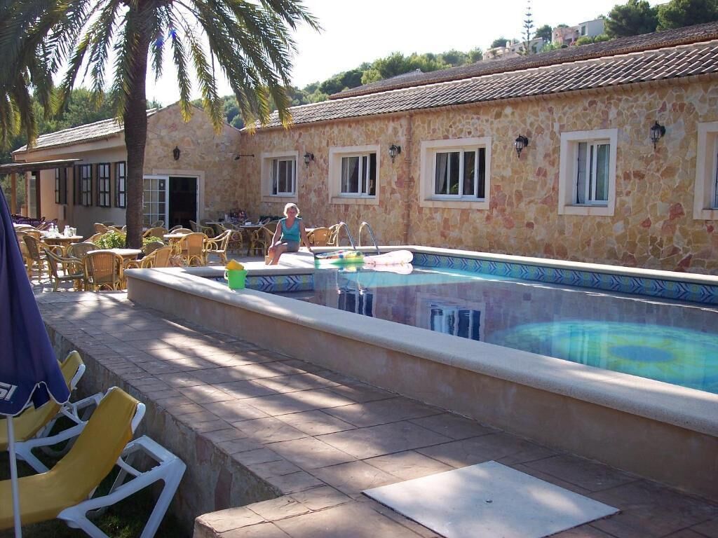 Photo - Fonda Las Palmeras