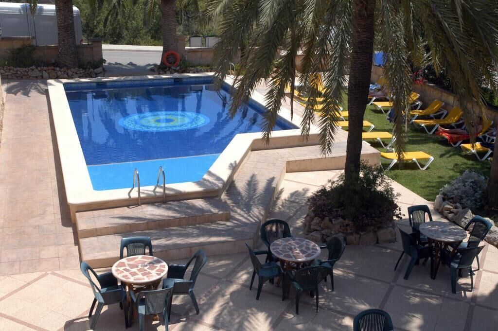 Photo - Fonda Las Palmeras