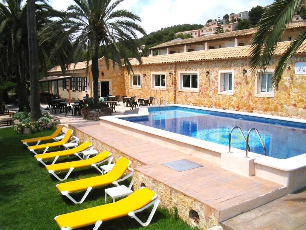 Photo - Fonda Las Palmeras