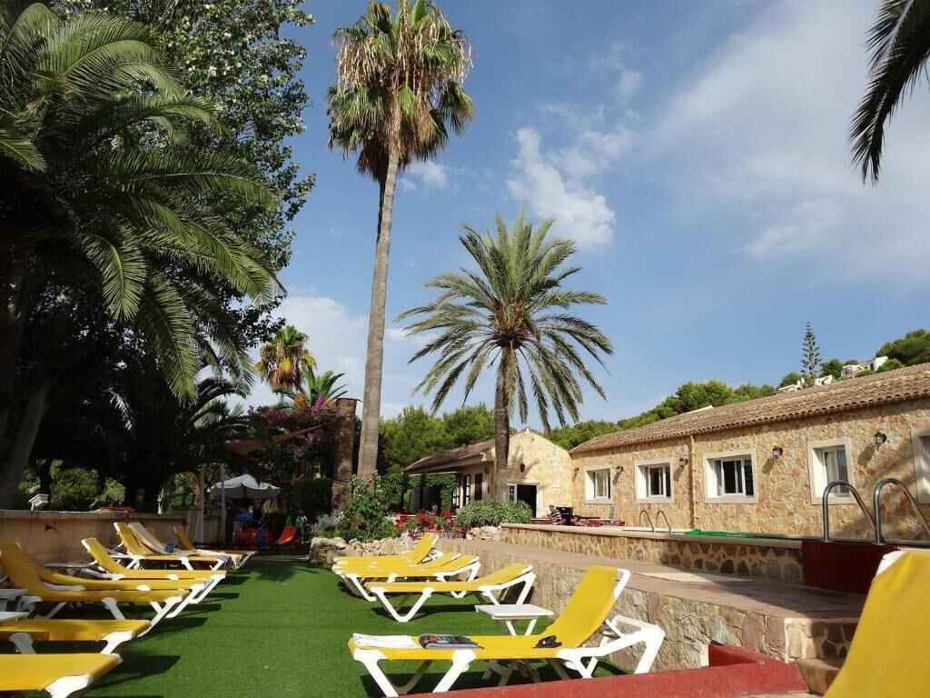 Photo - Fonda Las Palmeras