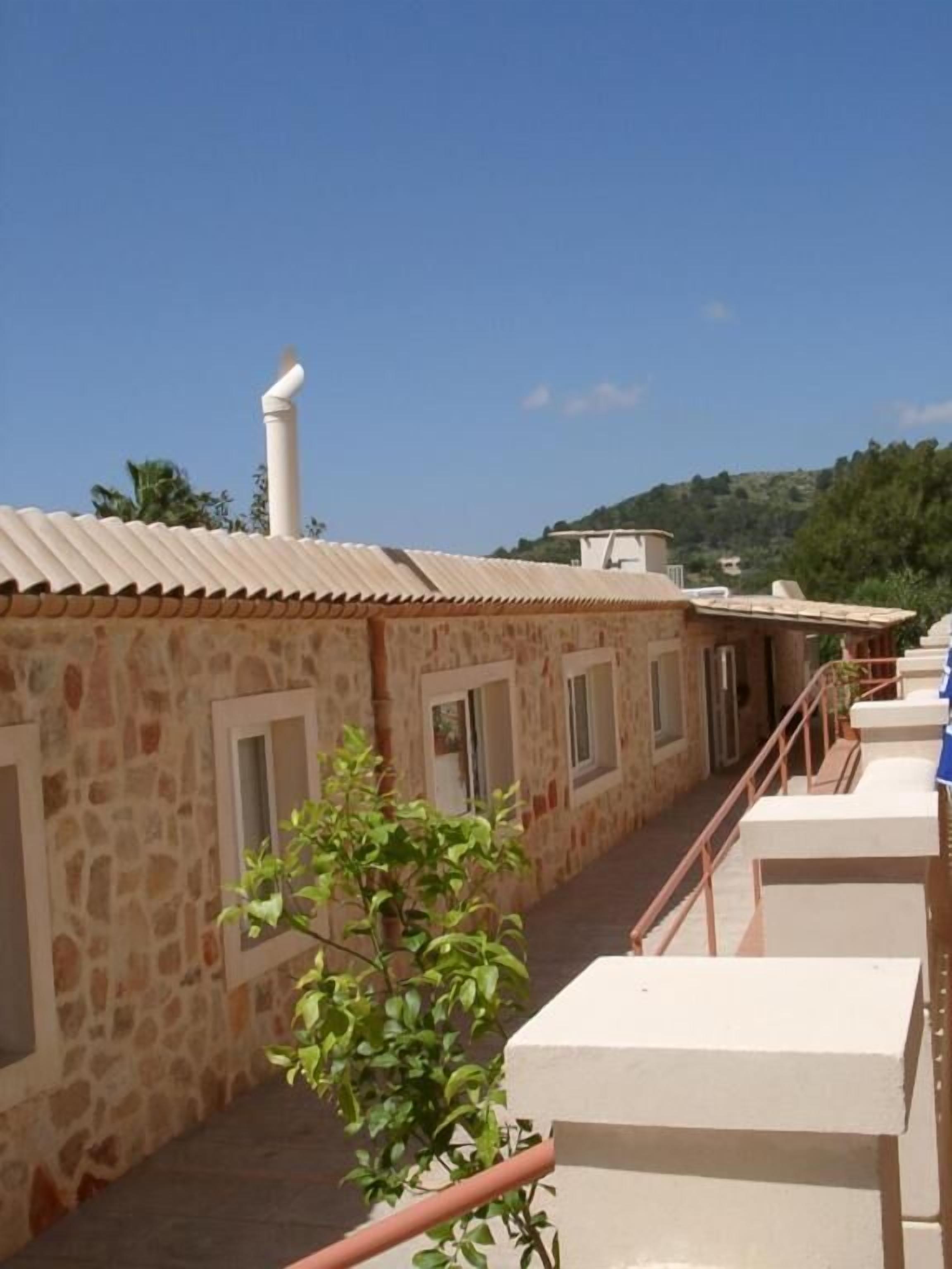 Photo - Fonda Las Palmeras