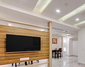 ห้องลักซ์ชัวรี่สวีท | ทีวี