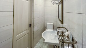 Bathroom - East House Hotel (Samarkand)