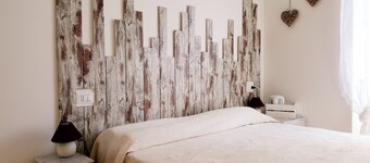 THE SEA OF ROME STANDARD "WHITE"