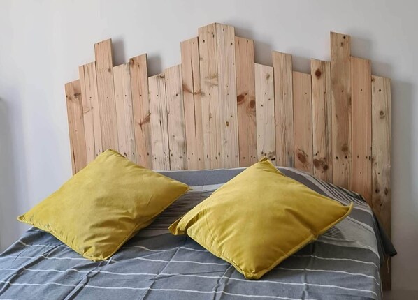 2 bedrooms, travel cot, free WiFi, wheelchair access - Appart. Arles Centre - Sous le Soleil de Provence (arles)